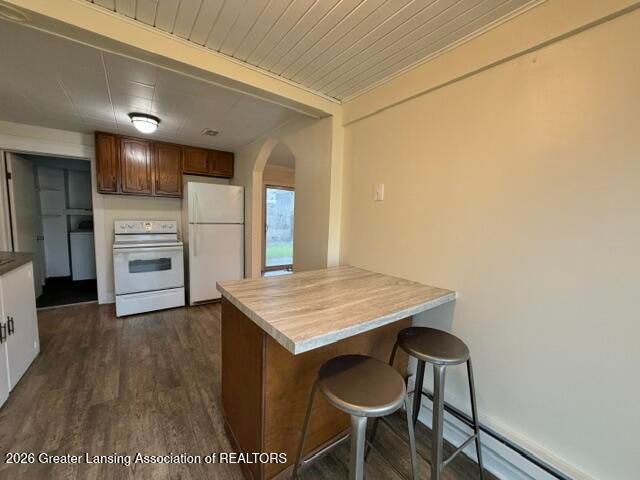 1027 Cooper Avenue, Lansing, MI 48910
