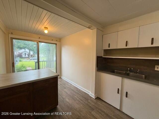 1027 Cooper Avenue, Lansing, MI 48910