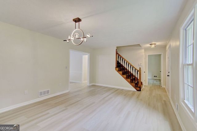 18 Regal Way NW, Lawrenceville, GA 30044