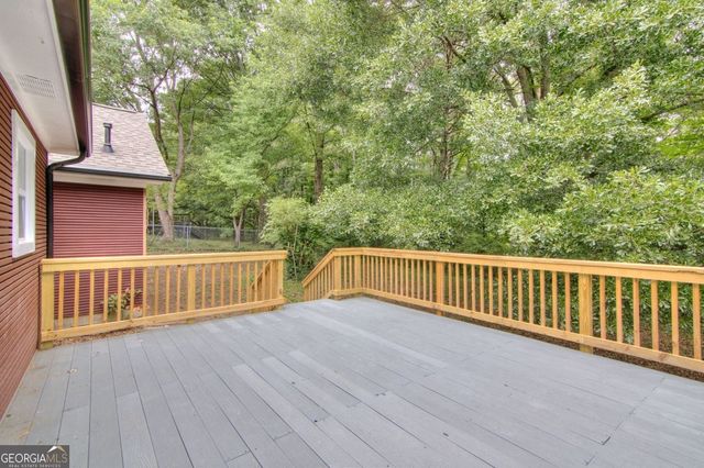 18 Regal Way NW, Lawrenceville, GA 30044