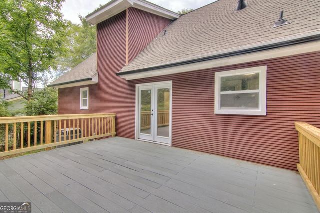 18 Regal Way NW, Lawrenceville, GA 30044