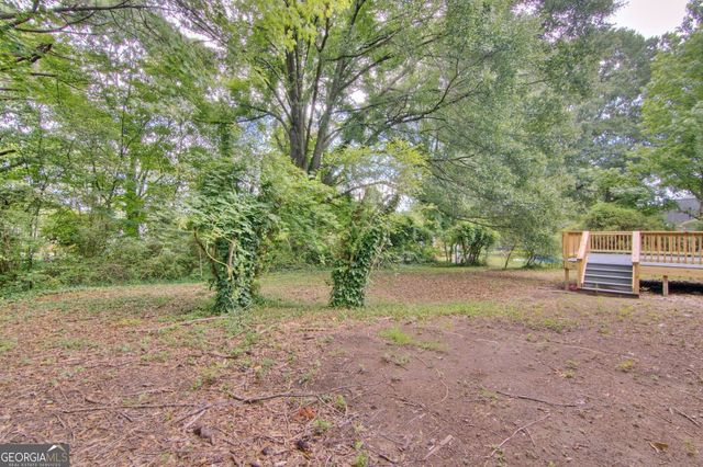 18 Regal Way NW, Lawrenceville, GA 30044