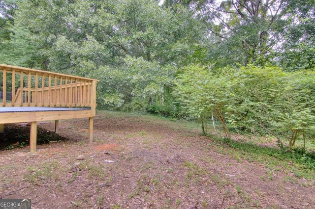 18 Regal Way NW, Lawrenceville, GA 30044