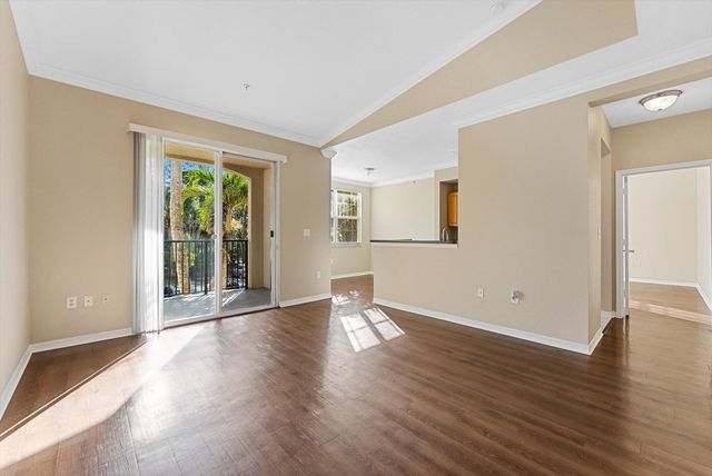 15015 Michelangelo Boulevard 205, Delray Beach, FL 33446