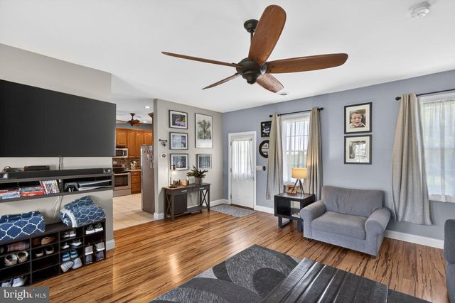 63 KUGLER RD, Royersford, PA 19468
