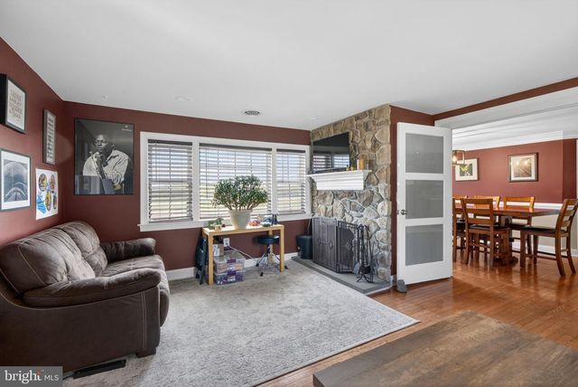63 KUGLER RD, Royersford, PA 19468