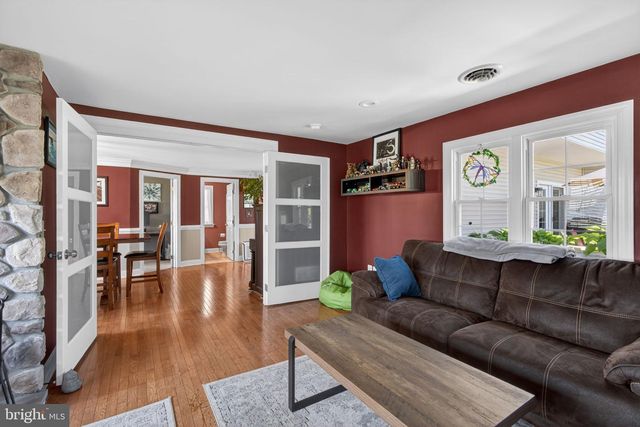 63 KUGLER RD, Royersford, PA 19468