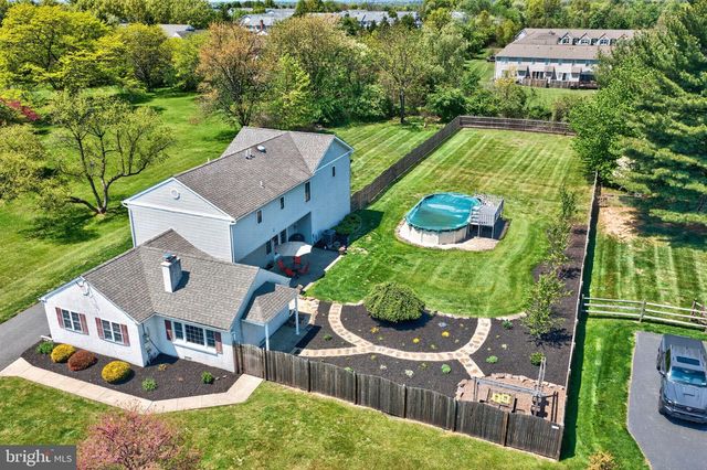 63 KUGLER RD, Royersford, PA 19468