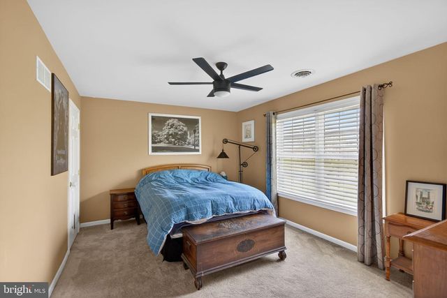 63 KUGLER RD, Royersford, PA 19468