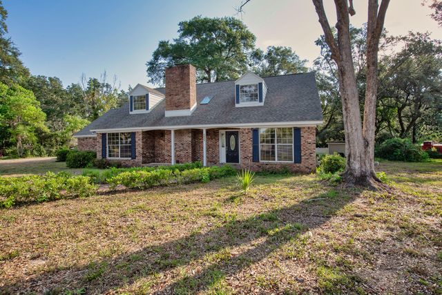 198 Grandview Avenue, Valparaiso, FL 32580