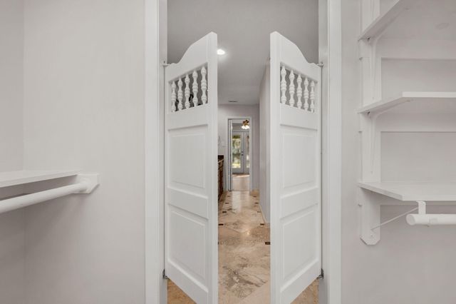 198 Grandview Avenue, Valparaiso, FL 32580