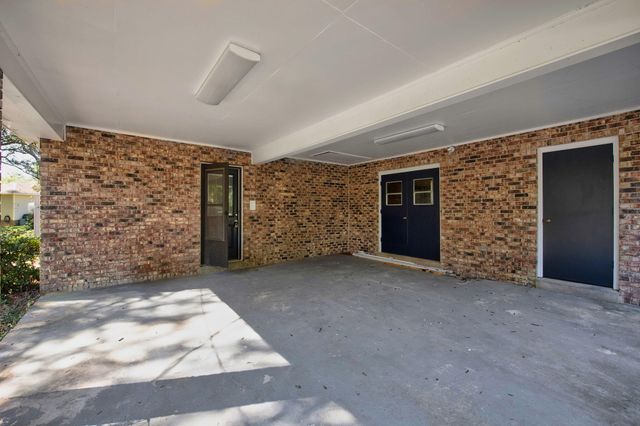 198 Grandview Avenue, Valparaiso, FL 32580