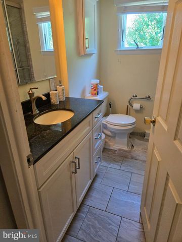 425 SILVER AVE, Southampton, PA 18966