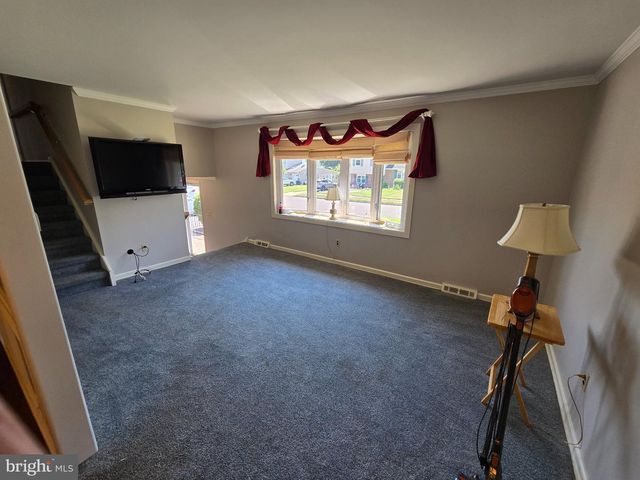 425 SILVER AVE, Southampton, PA 18966