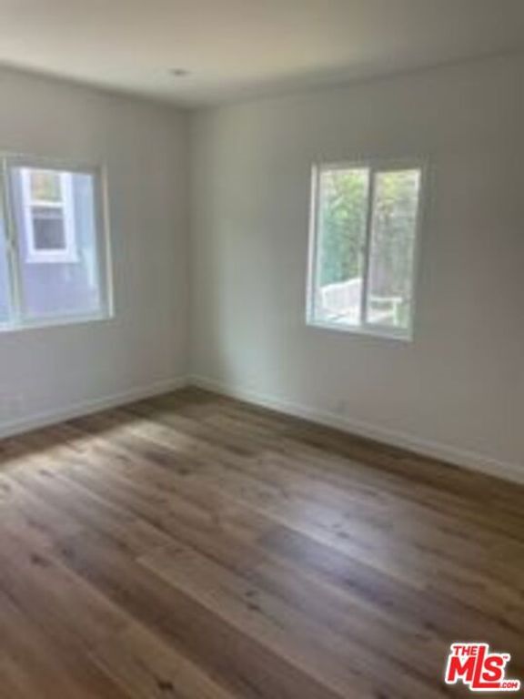 Image 16 of property listing at 821 N Harvard Boulevard, Los Angeles, CA 90029