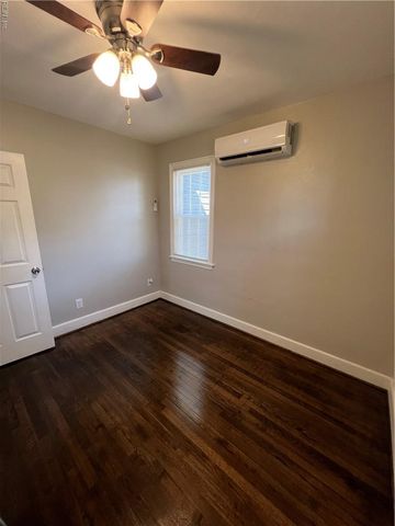 2 Monroe DR, Hampton, VA 23669