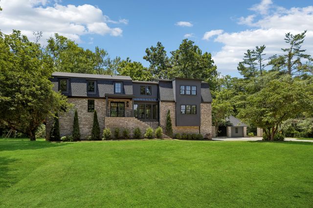 1901 Harpeth River Dr, Brentwood, TN 37027