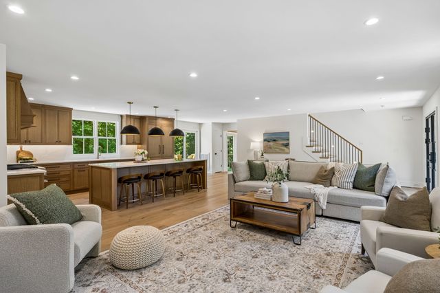 1901 Harpeth River Dr, Brentwood, TN 37027