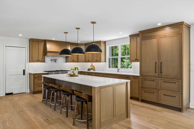 1901 Harpeth River Dr, Brentwood, TN 37027