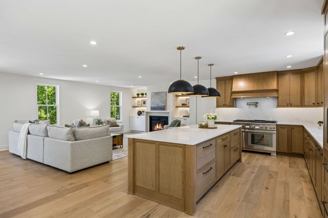 1901 Harpeth River Dr, Brentwood, TN 37027