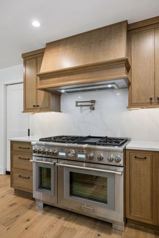 1901 Harpeth River Dr, Brentwood, TN 37027