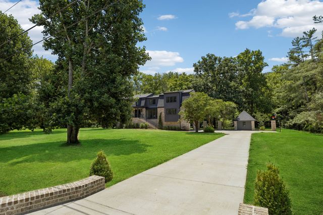 1901 Harpeth River Dr, Brentwood, TN 37027