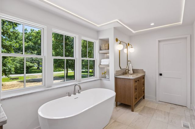 1901 Harpeth River Dr, Brentwood, TN 37027