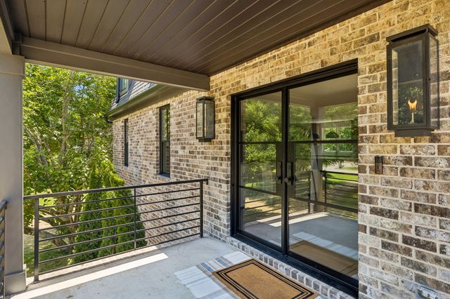 1901 Harpeth River Dr, Brentwood, TN 37027