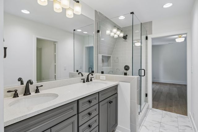 1901 Harpeth River Dr, Brentwood, TN 37027