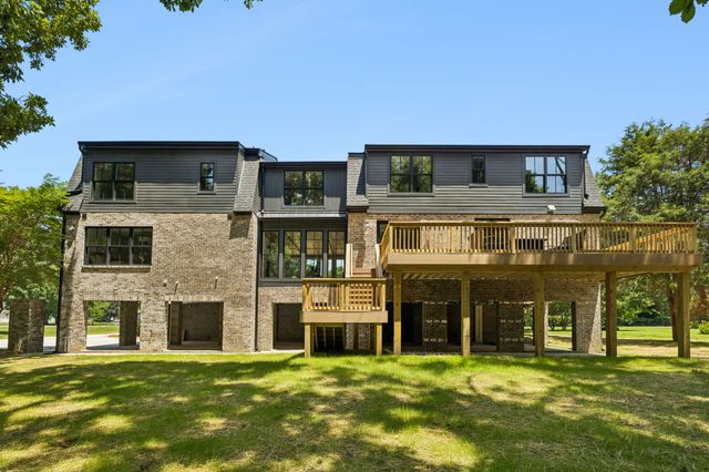 1901 Harpeth River Dr, Brentwood, TN 37027