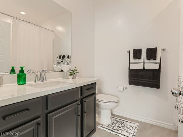 25 Barbara Lane 54, Las Vegas, NV 89183