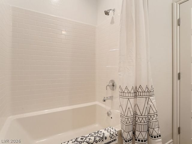 25 Barbara Lane 54, Las Vegas, NV 89183