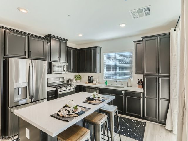 25 Barbara Lane 54, Las Vegas, NV 89183