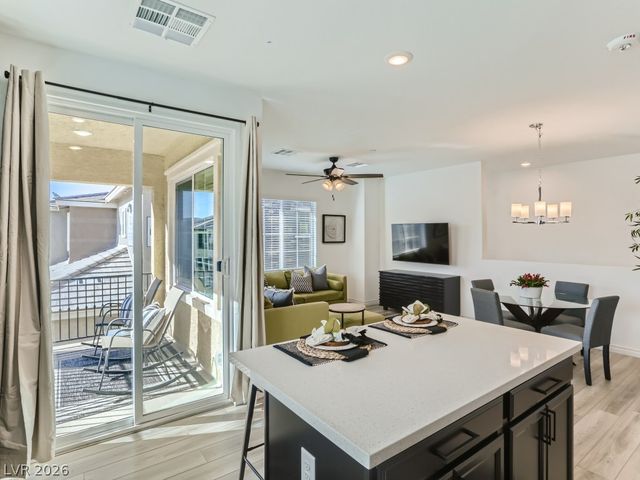 25 Barbara Lane 54, Las Vegas, NV 89183