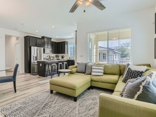 25 Barbara Lane 54, Las Vegas, NV 89183