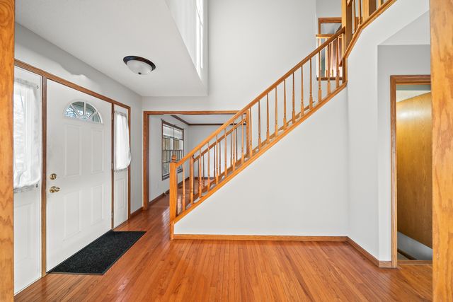 4700 Heatherstone Road, Bettendorf, IA 52722