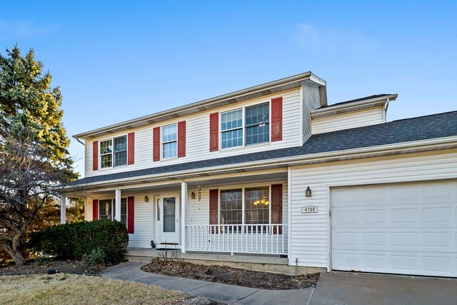 4700 Heatherstone Road, Bettendorf, IA 52722