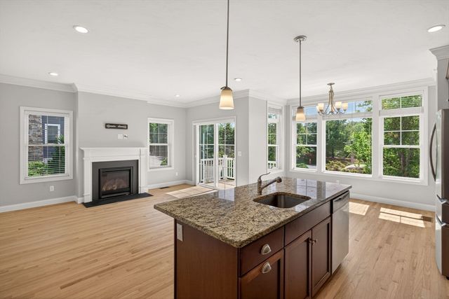 107 Boatwrights Loop, Plymouth, MA 02360