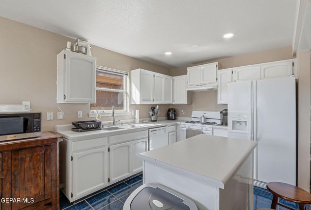 12604 CRYSTAL RIDGE Street, El Paso, TX 79938