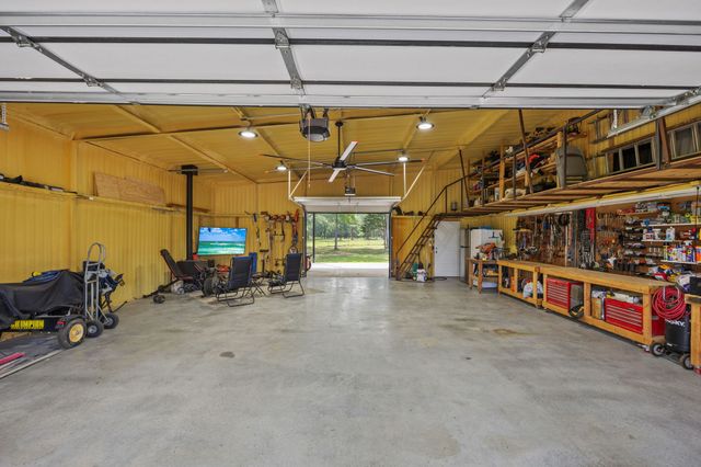 1648 Vz County Road 3211, Wills Point, TX 75169