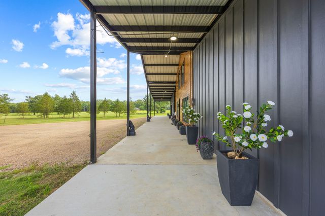 1648 Vz County Road 3211, Wills Point, TX 75169