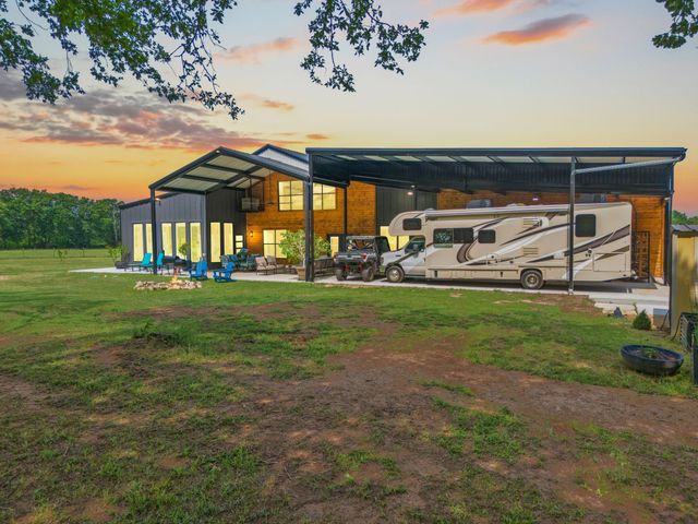 1648 Vz County Road 3211, Wills Point, TX 75169
