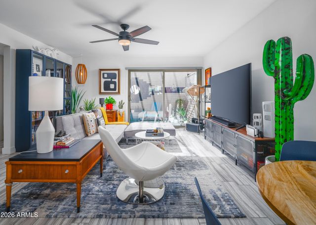 8145 N CENTRAL Avenue 17, Phoenix, AZ 85020