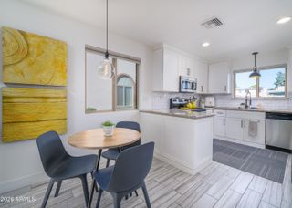 8145 N CENTRAL Avenue 17, Phoenix, AZ 85020