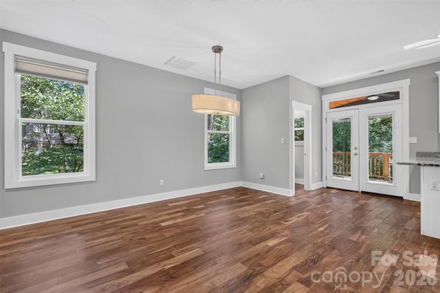 134 Shelburne Road, Asheville, NC 28806