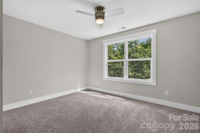 134 Shelburne Road, Asheville, NC 28806