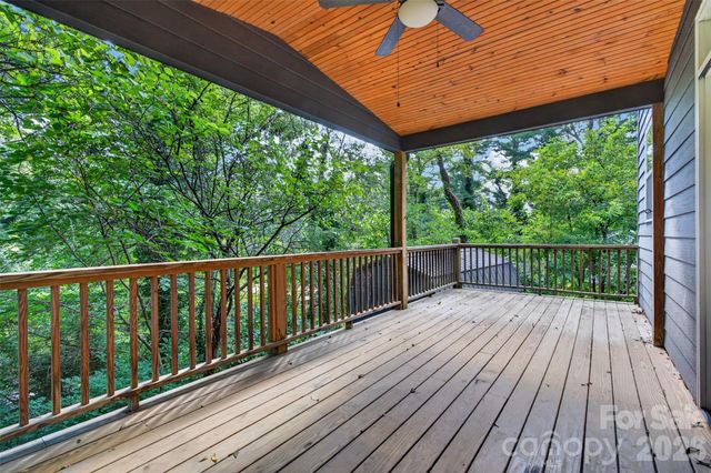 134 Shelburne Road, Asheville, NC 28806