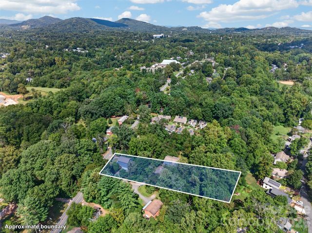 134 Shelburne Road, Asheville, NC 28806