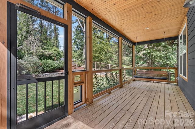 134 Shelburne Road, Asheville, NC 28806