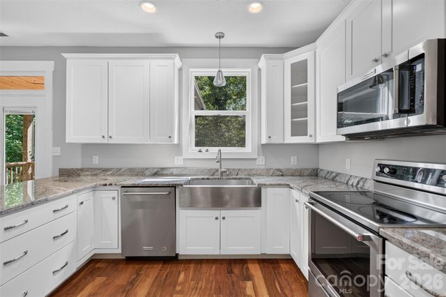 134 Shelburne Road, Asheville, NC 28806